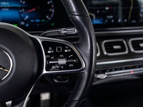 Used 2023 Mercedes-Benz GLS 450 4MATIC image 43