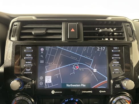 Used 2022 Toyota 4Runner TRD Off-Road Premium image 17