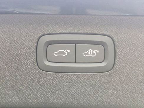 New 2026 Volvo XC90 B5 Ultra w/ Protection Package Premier image 24