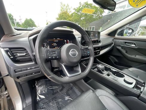 Used 2021 Nissan Rogue Platinum AWD/4WD image 10