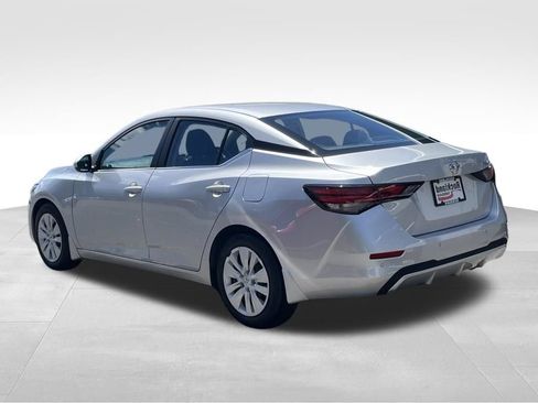 Certified 2023 Nissan Sentra S FWD image 5