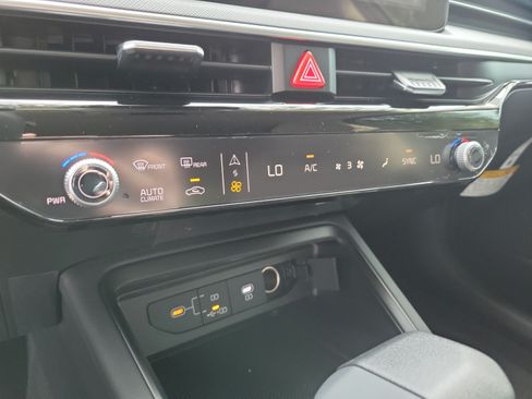 New 2026 Kia K5 LXS FWD image 21