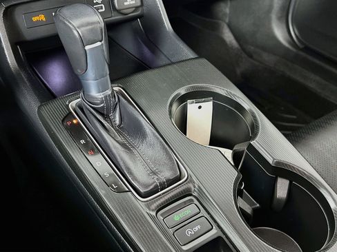 Used 2024 Honda Civic EX-L image 18
