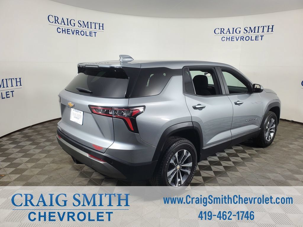Used 2025 Chevrolet Equinox LT FWD image 5