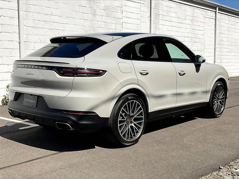 Certified 2023 Porsche Cayenne Coupe image 17