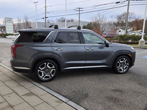 Used 2023 Hyundai Palisade SEL image 15