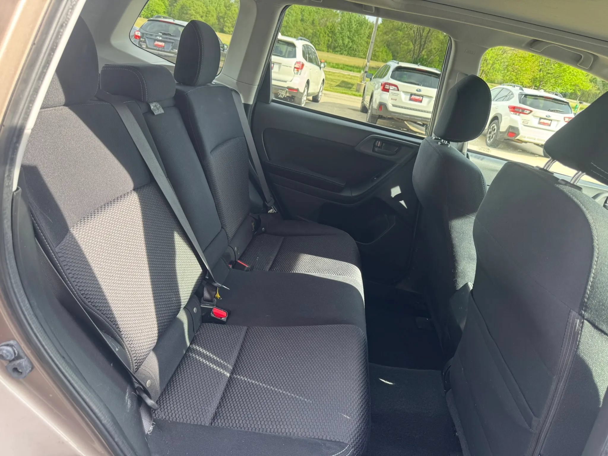 Used 2015 Subaru Forester 2.5i Premium w/ All-Weather Package AWD/4WD image 15