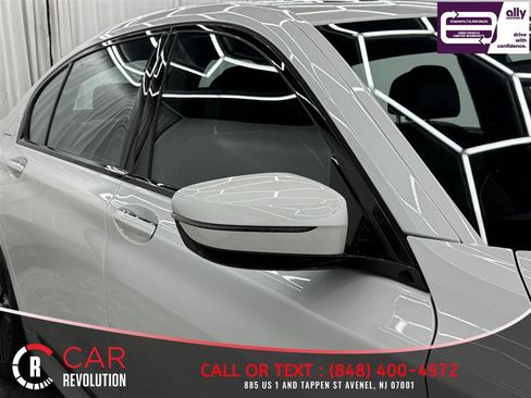 Used 2021 BMW 750i xDrive w/ Luxury Rear Seating Package image 38