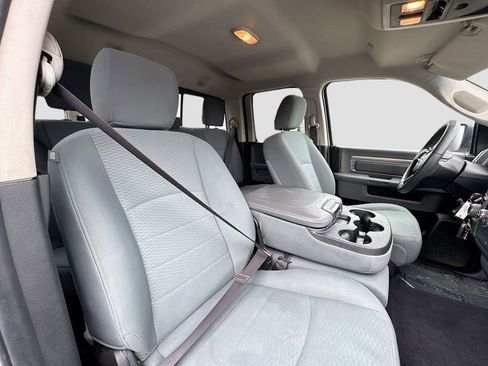 Used 2017 RAM 1500 Classic SLT RWD image 24