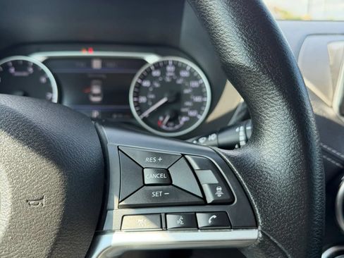 Used 2023 Nissan Sentra SV FWD image 19