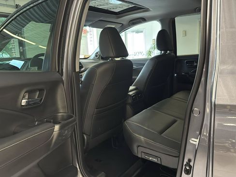 Used 2025 Honda Ridgeline RTL image 17