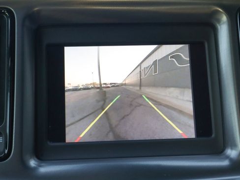 Used 2019 Dodge Challenger SXT image 12