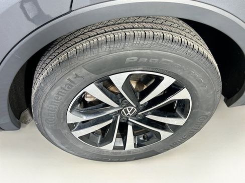 Used 2023 Volkswagen Tiguan S image 29