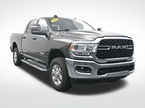 Used 2024 RAM 2500 Big Horn AWD/4WD image 3