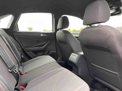 Used 2025 Volkswagen Jetta Sport FWD image 19