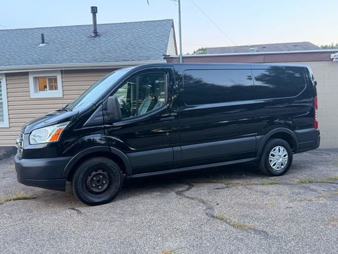 Used 2017 Ford Transit 150 130 Low Roof w/ Exterior Upgrade Package RWD image 2