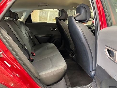 Used 2025 Kia K4 FWD image 24