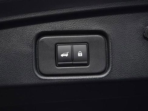 New 2025 Nissan Pathfinder Platinum image 32