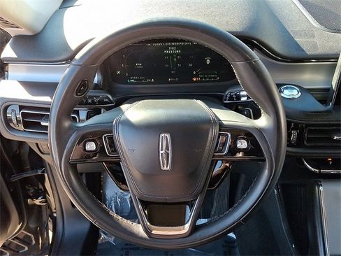 Used 2023 Lincoln Aviator AWD w/ Premium Package image 20