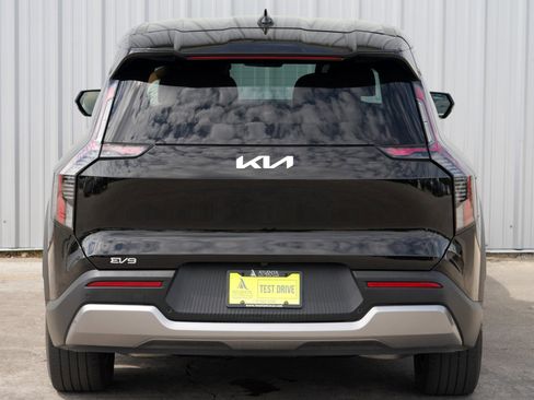 Used 2024 Kia EV9 Light Long Range image 51