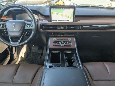Used 2023 Lincoln Aviator Reserve w/ Equipment Group 201A image 21