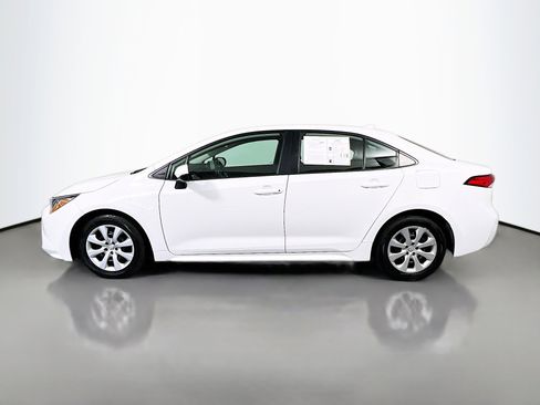 Used 2024 Toyota Corolla LE image 9