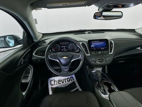 Used 2022 Chevrolet Malibu LT FWD image 23