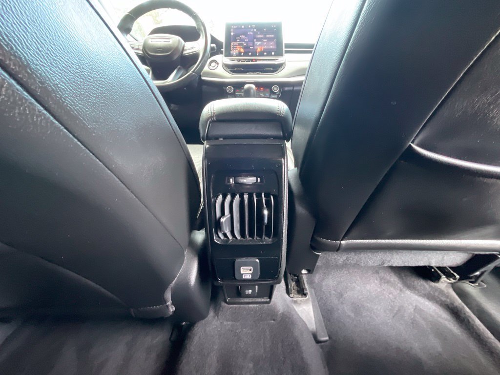 Used 2022 Jeep Compass Limited w/ Sun and Sound Group AWD/4WD image 25