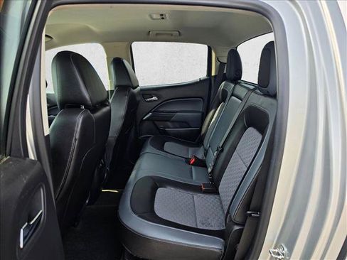 Used 2015 Chevrolet Colorado Z71 AWD/4WD image 17