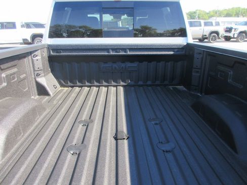 New 2026 GMC Sierra 2500 Denali Ultimate AWD/4WD image 7
