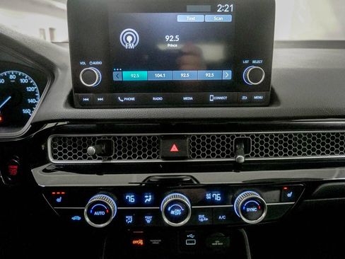 Used 2022 Honda Civic EX image 24