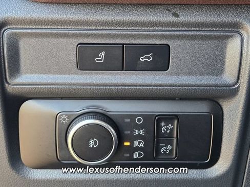 Used 2024 Ford Expedition Limited RWD image 24