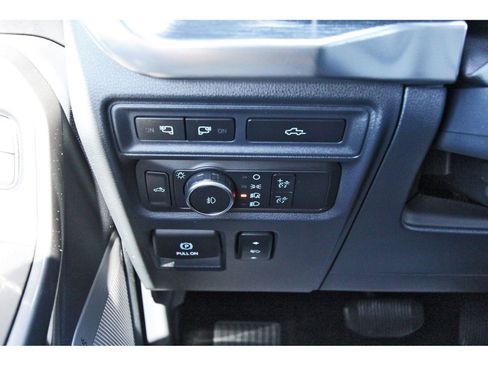 Used 2022 Ford F150 Lariat image 18