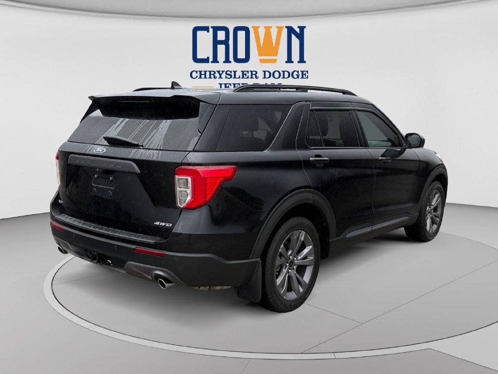 Used 2021 Ford Explorer XLT w/ Equipment Group 202A AWD/4WD image 3