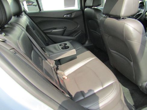 Used 2017 Chevrolet Cruze Premier image 15
