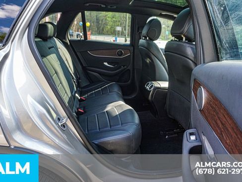 Used 2022 Mercedes-Benz GLC 300 4MATIC w/ Premium Package Lite image 22