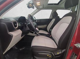 Certified 2025 Hyundai Venue SEL FWD video 4
