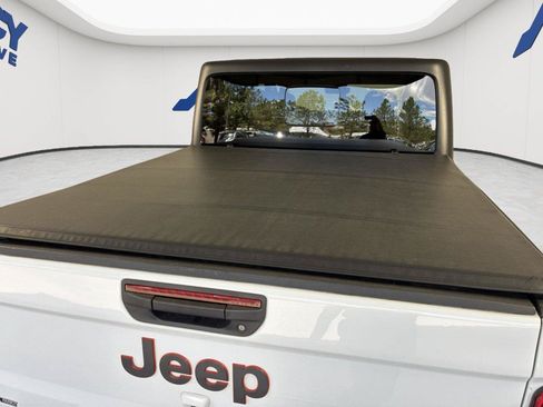 Used 2022 Jeep Gladiator Mojave w/ Trailer Tow Package AWD/4WD image 11