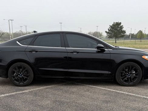 Certified 2020 Ford Fusion SE w/ Equipment Group 151A FWD image 2