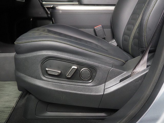 Used 2024 Rivian R1S AWD Adventure image 84