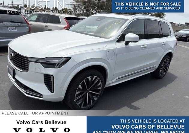 Used 2025 Volvo XC90 T8 Plus w/ Protection Package Premier AWD/4WD image 1