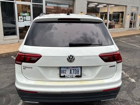 Used 2020 Volkswagen Tiguan SE w/ 3rd Row Seat Package AWD/4WD image 5