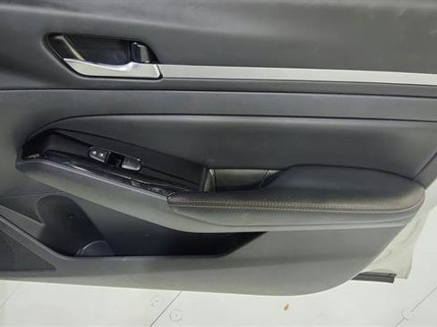 Certified 2025 Nissan Altima 2.5 SR w/ SR Premium Package image 29