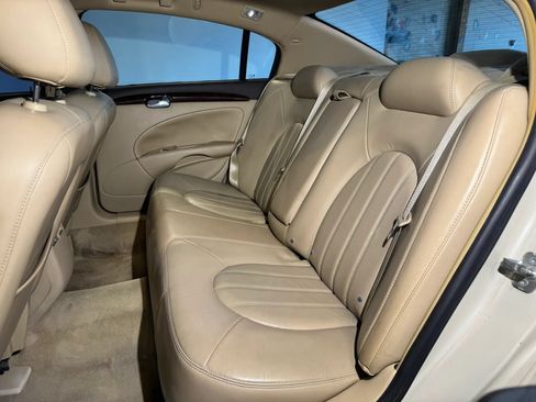 Used 2011 Buick Lucerne CXL FWD image 24