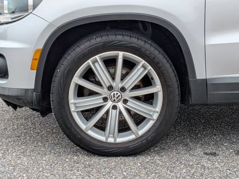 Used 2015 Volkswagen Tiguan SEL FWD image 11
