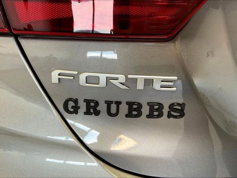 Used 2024 Kia Forte LXS image 37