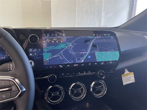 New 2025 Chevrolet Blazer EV LT image 29