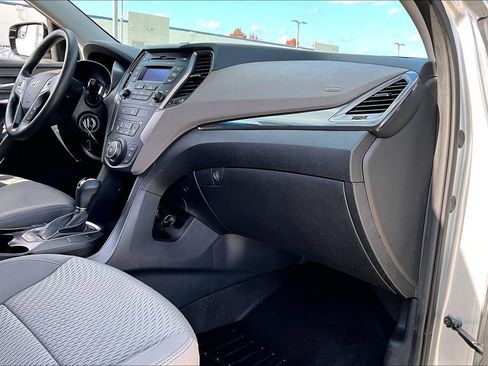 Used 2016 Hyundai Santa Fe Sport image 21