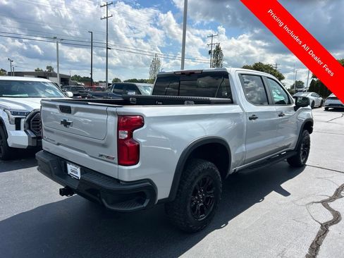 Used 2022 Chevrolet Silverado 1500 ZR2 w/ Technology Package AWD/4WD image 23