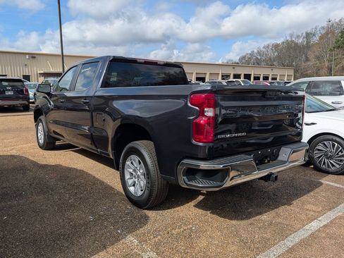 Used 2023 Chevrolet Silverado 1500 LT w/ Protection Package image 4